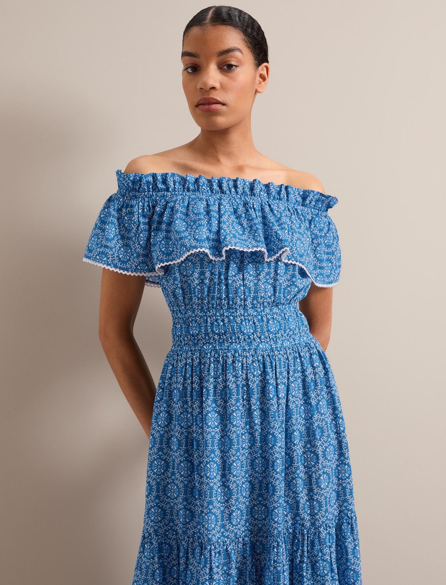 Aimee Cotton Maxi Dress - Blue Circle Carnation Print