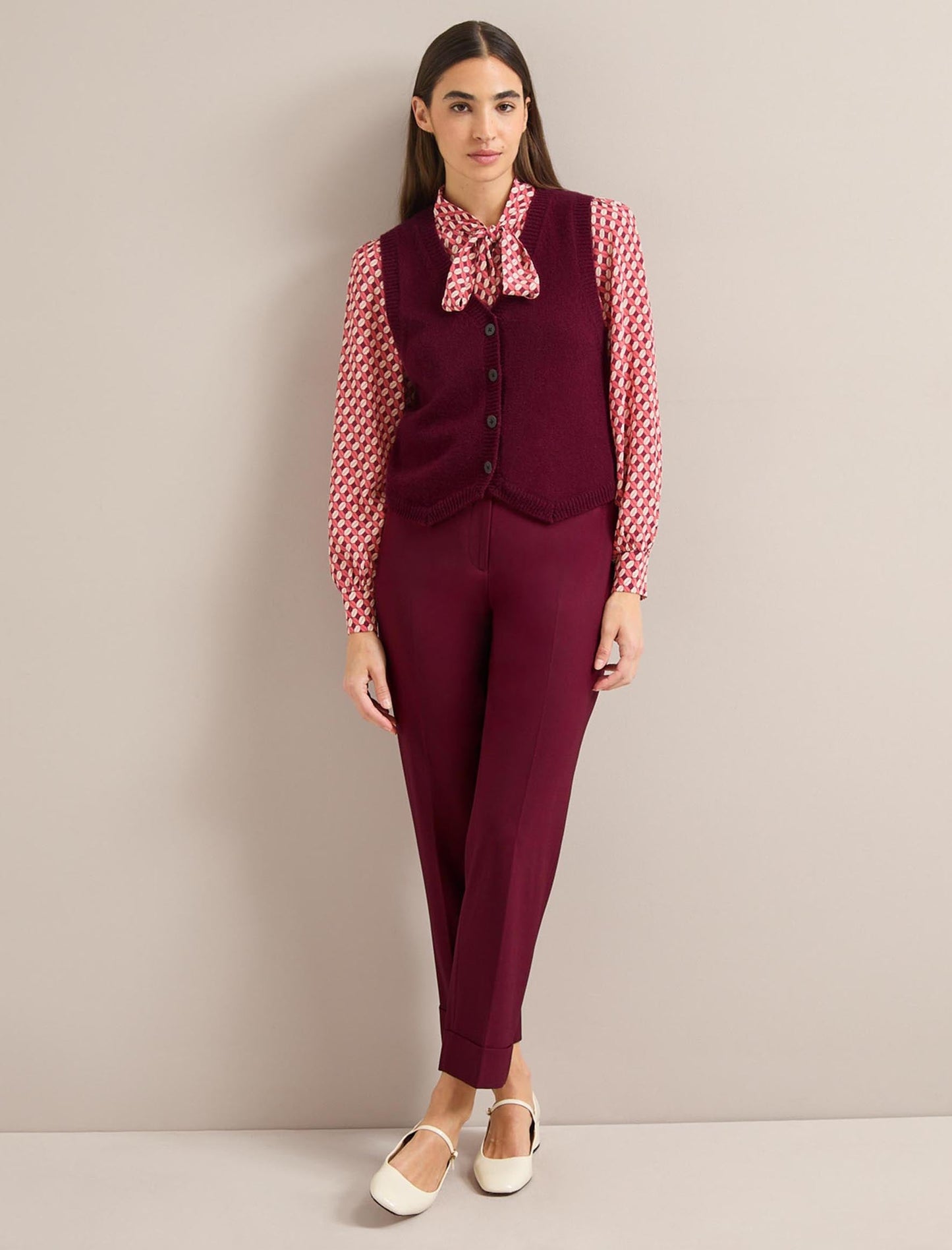 Wesley Cashmere Blend V Neck Waistcoat - Burgundy